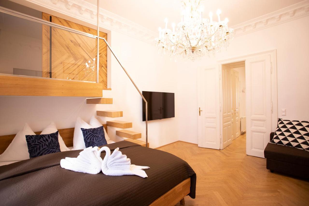 7th Heaven Center Apartment